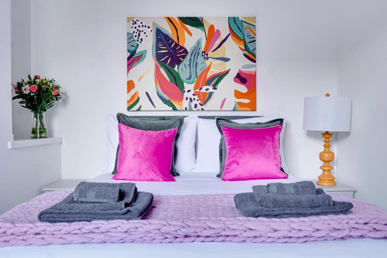 Modern 2 Bedroom Flat - 15 Minutes To Liverpool Birkenhead Eksteriør bilde